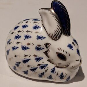 Handpainted Royal Crown Derby 25th Anniversary Rabbit paperweight